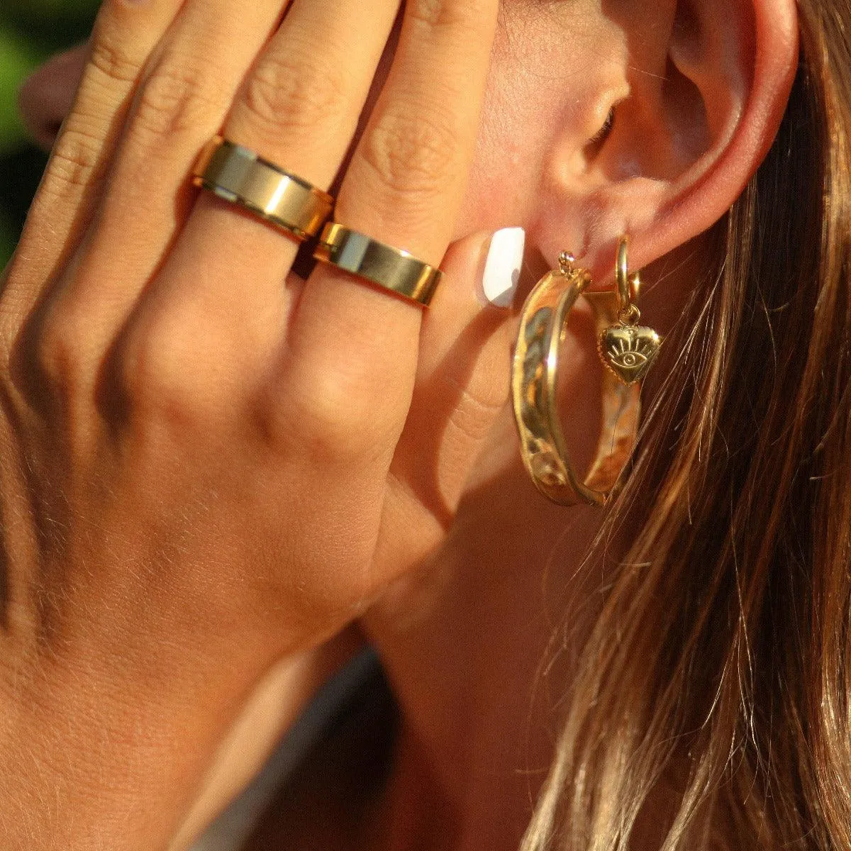 Akino Dainty Gold Hoop Earrings