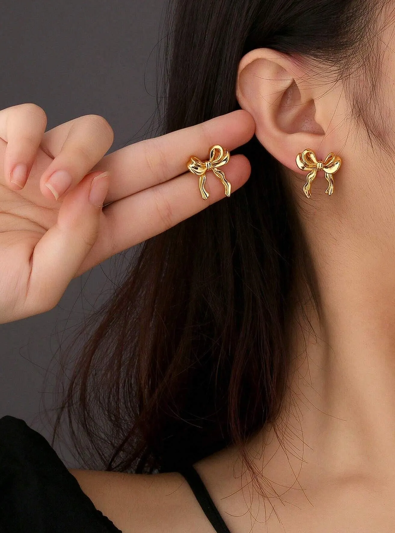 Bow Gold Earrings