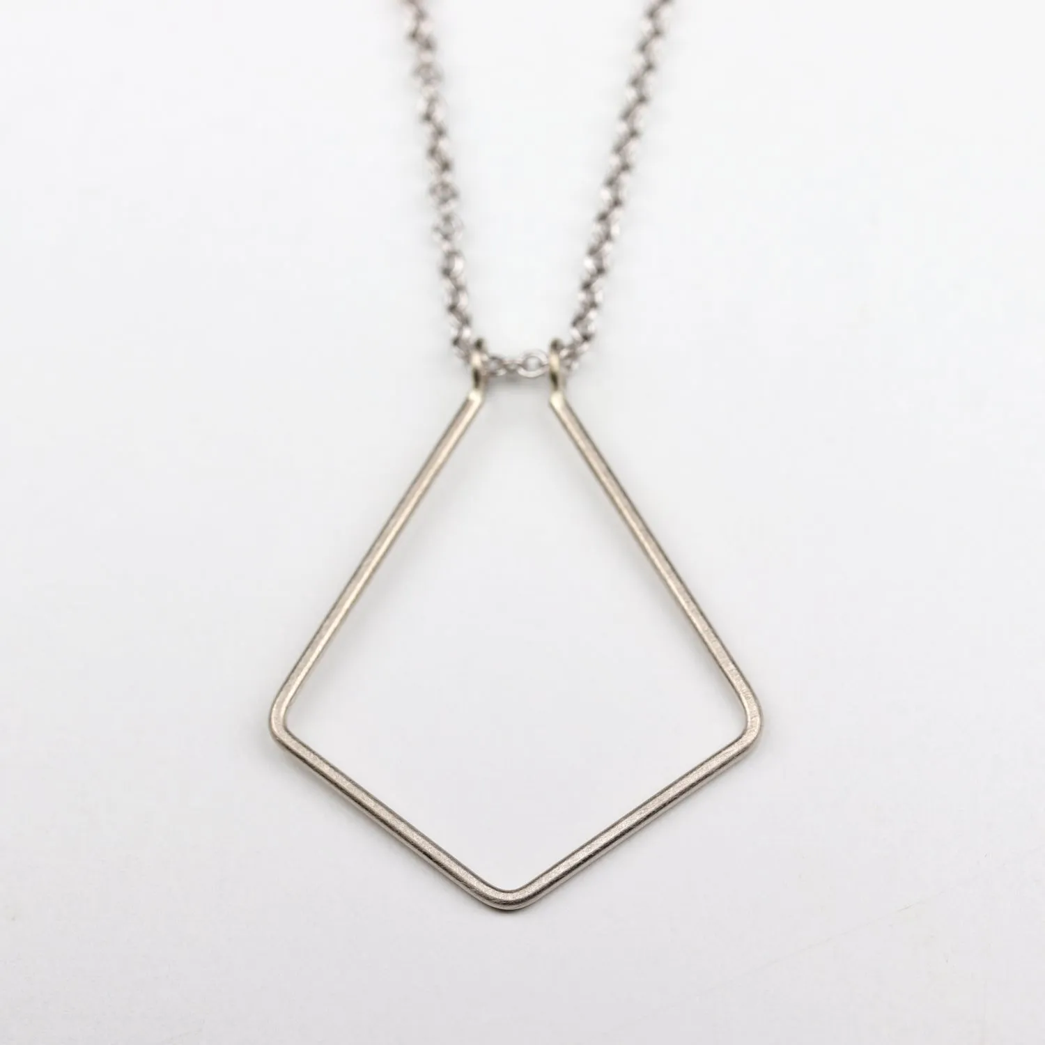 Deco Magic Ring Holder Necklace®