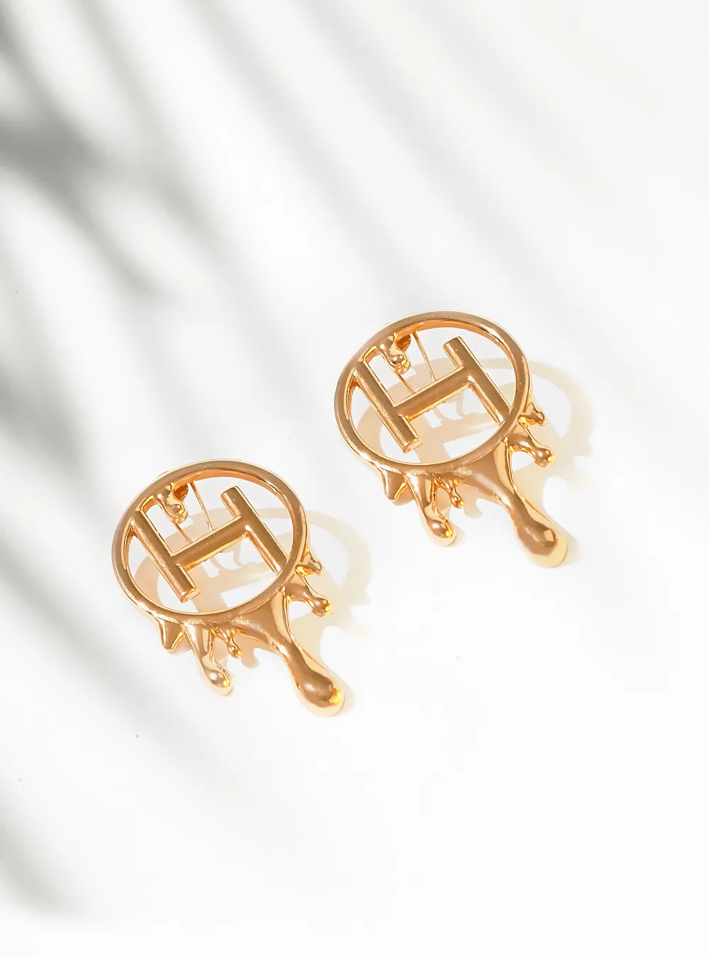 Drip OH Mini Earrings In Gold Finish