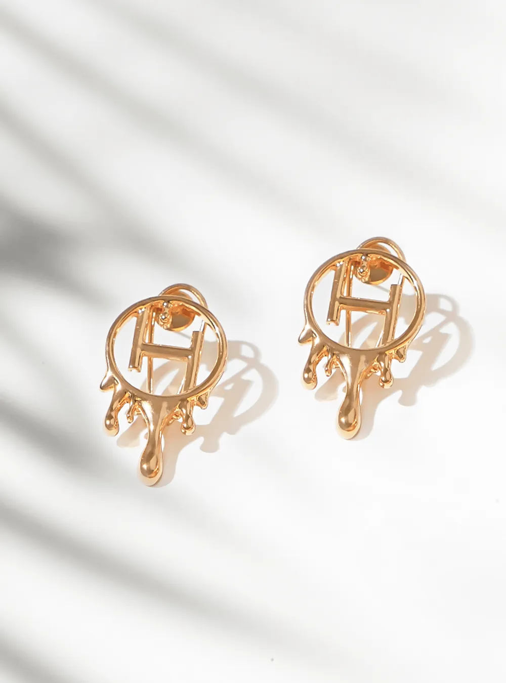 Drip OH Mini Earrings In Gold Finish