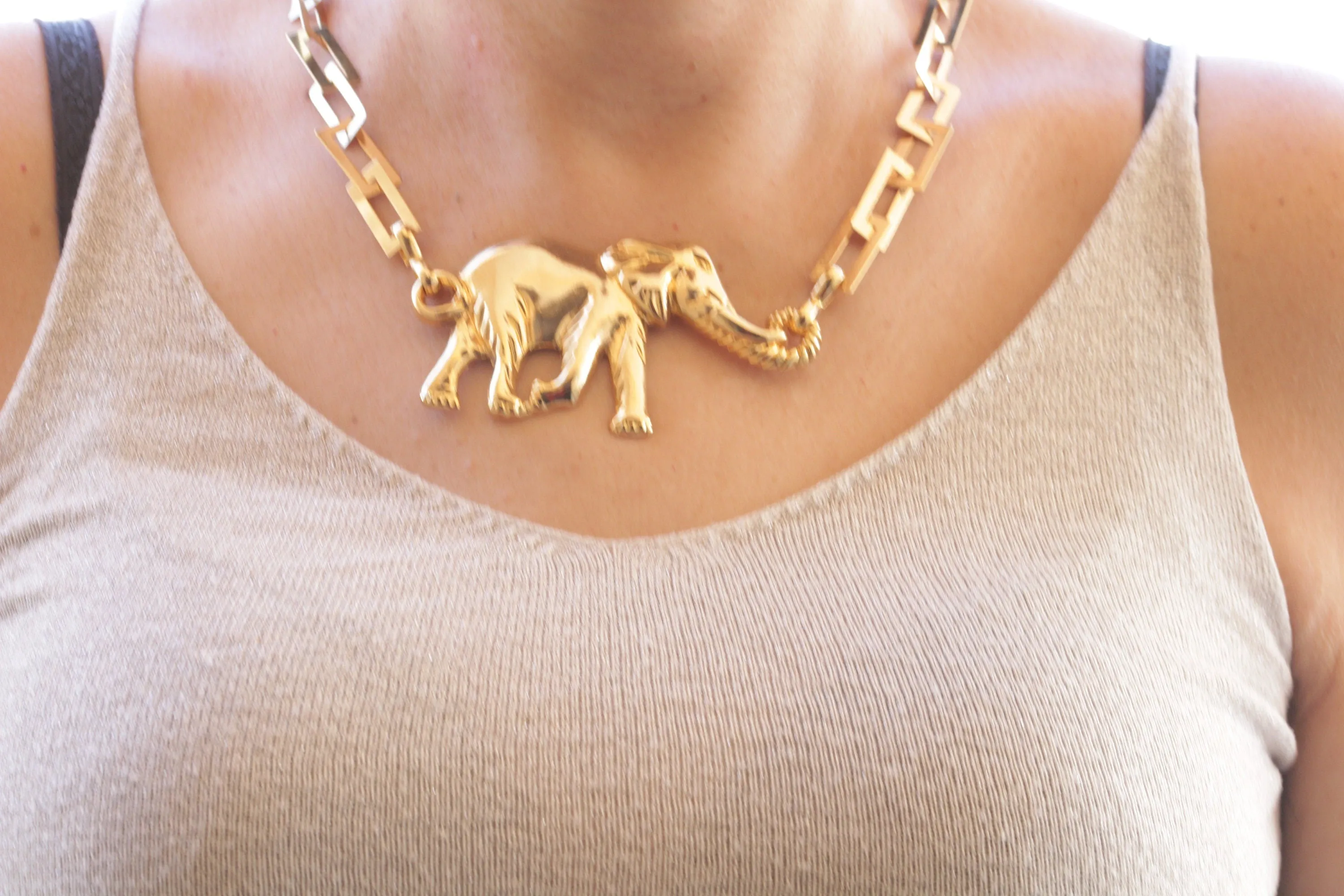 GOLD ELEPHANT NECKLACE