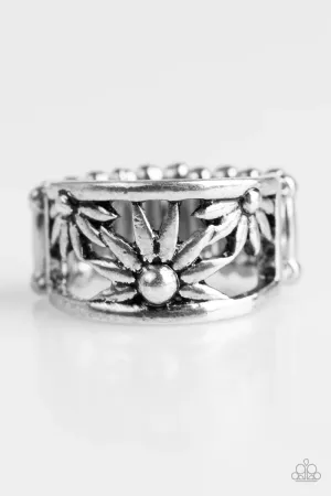 Paparazzi Ring ~ Let A Thousand WILDFLOWERS Bloom - Silver