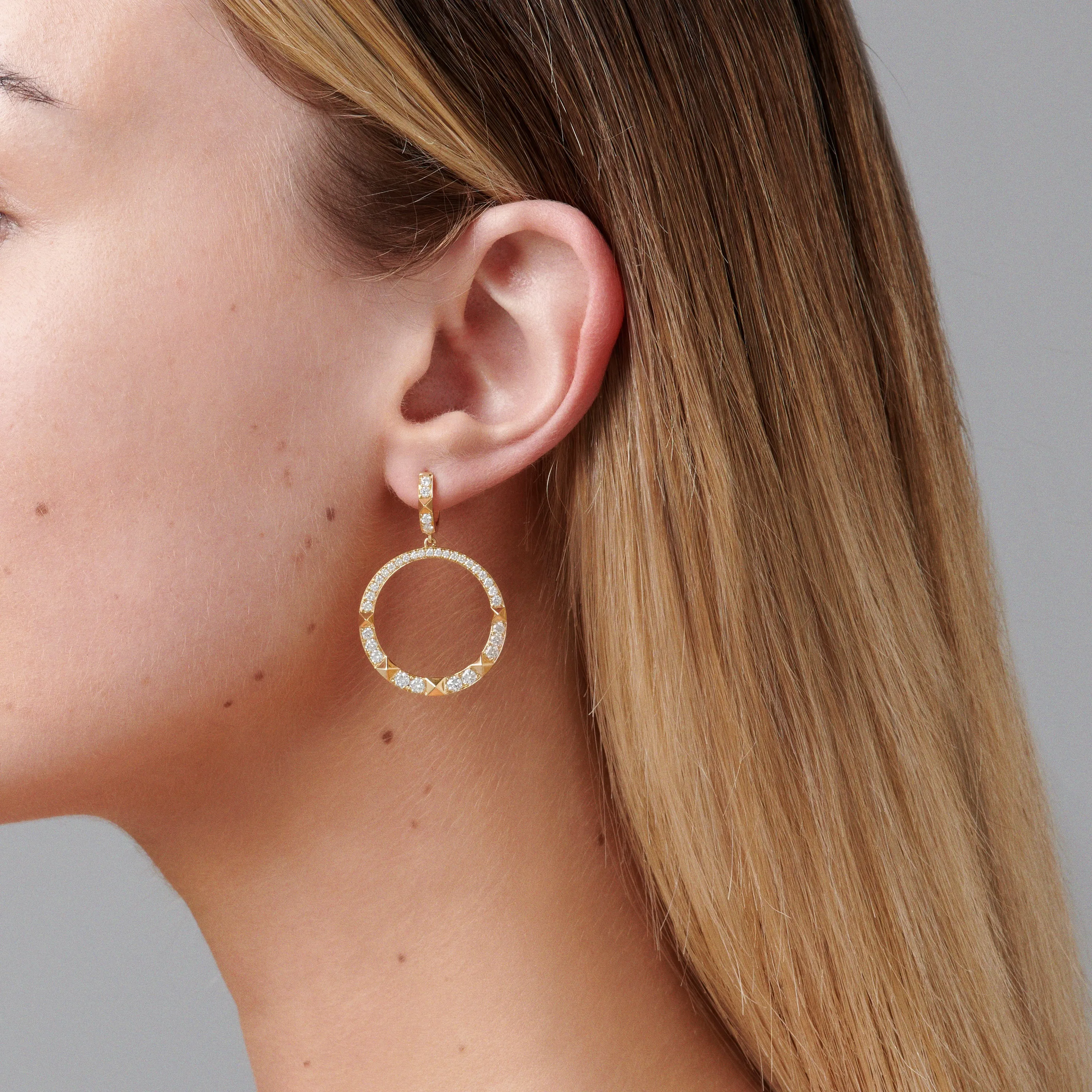 R.08® Pendant Earrings | 18K Yellow Gold