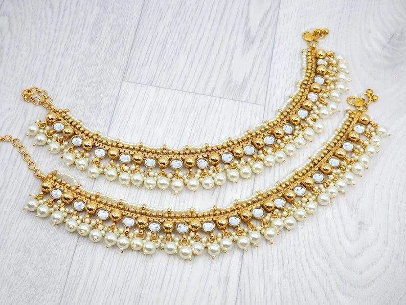 Saba Kundan and Pearls detail Anklets