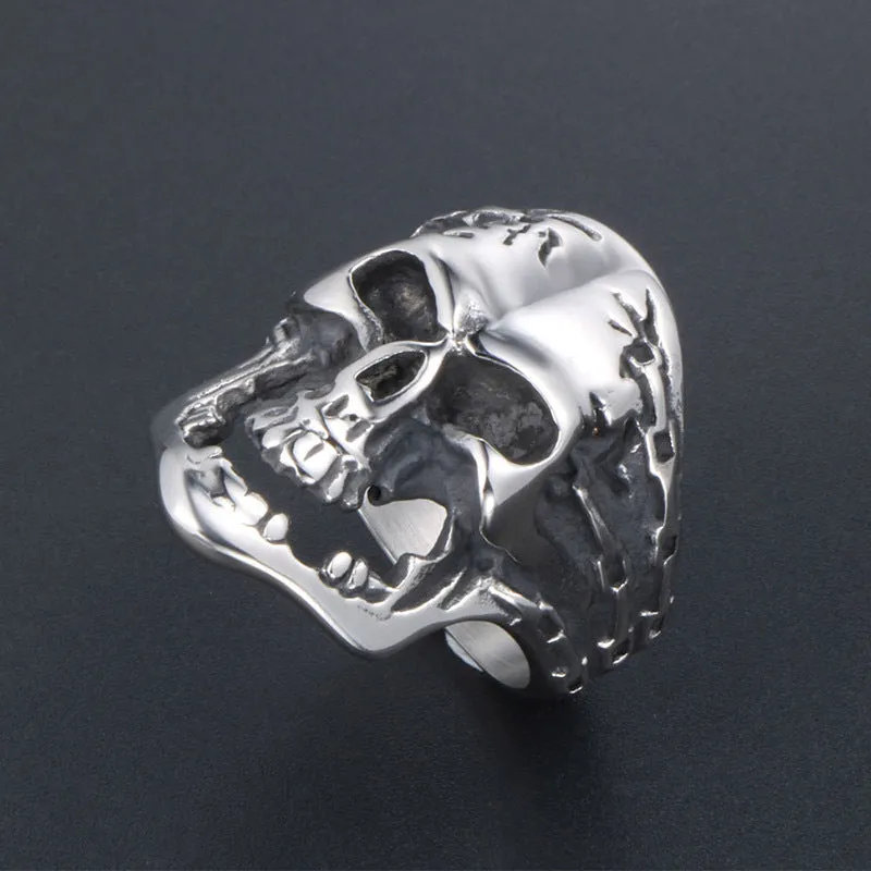 Trendy Men's Grinning Skull Ring - Titanium Steel Nightclub Accessory