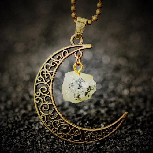 Vintage Moon Necklace Irregular Natural Stone Pendants